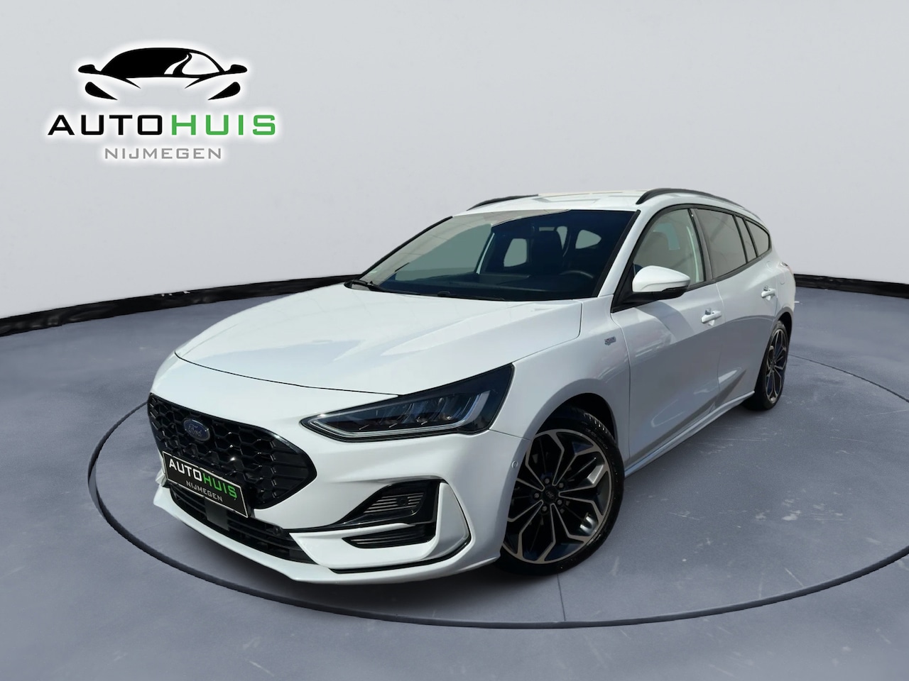 Ford Focus Wagon - 1.0 ST-Line Navigatiesysteem Led matrix Achteruitrijcamera Stuurverwarming Stoelverwarming - AutoWereld.nl
