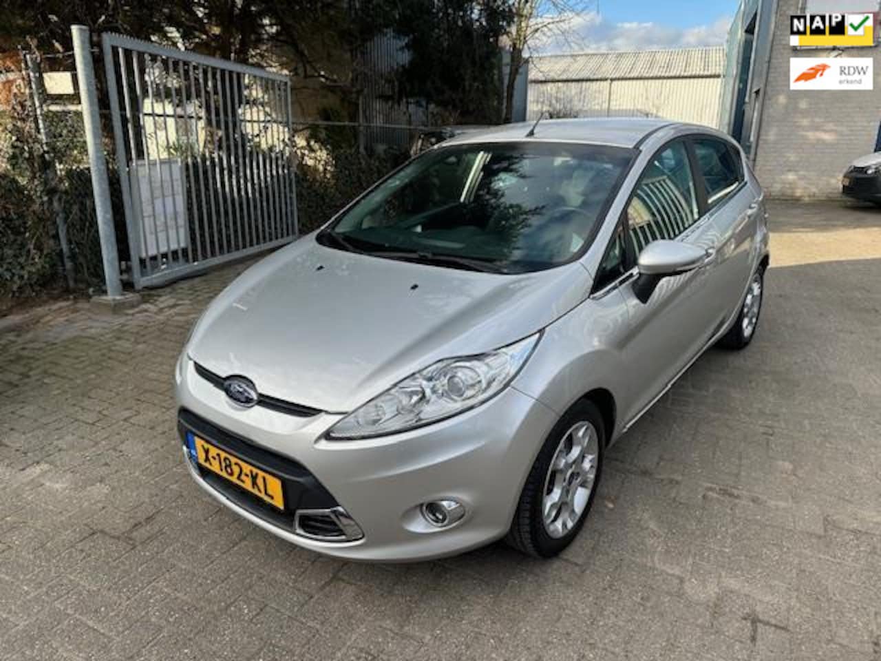 Ford Fiesta - 1.25 Titanium 1.25 Titanium, Airco, 5 Deurs, Apk 01/2026 - AutoWereld.nl