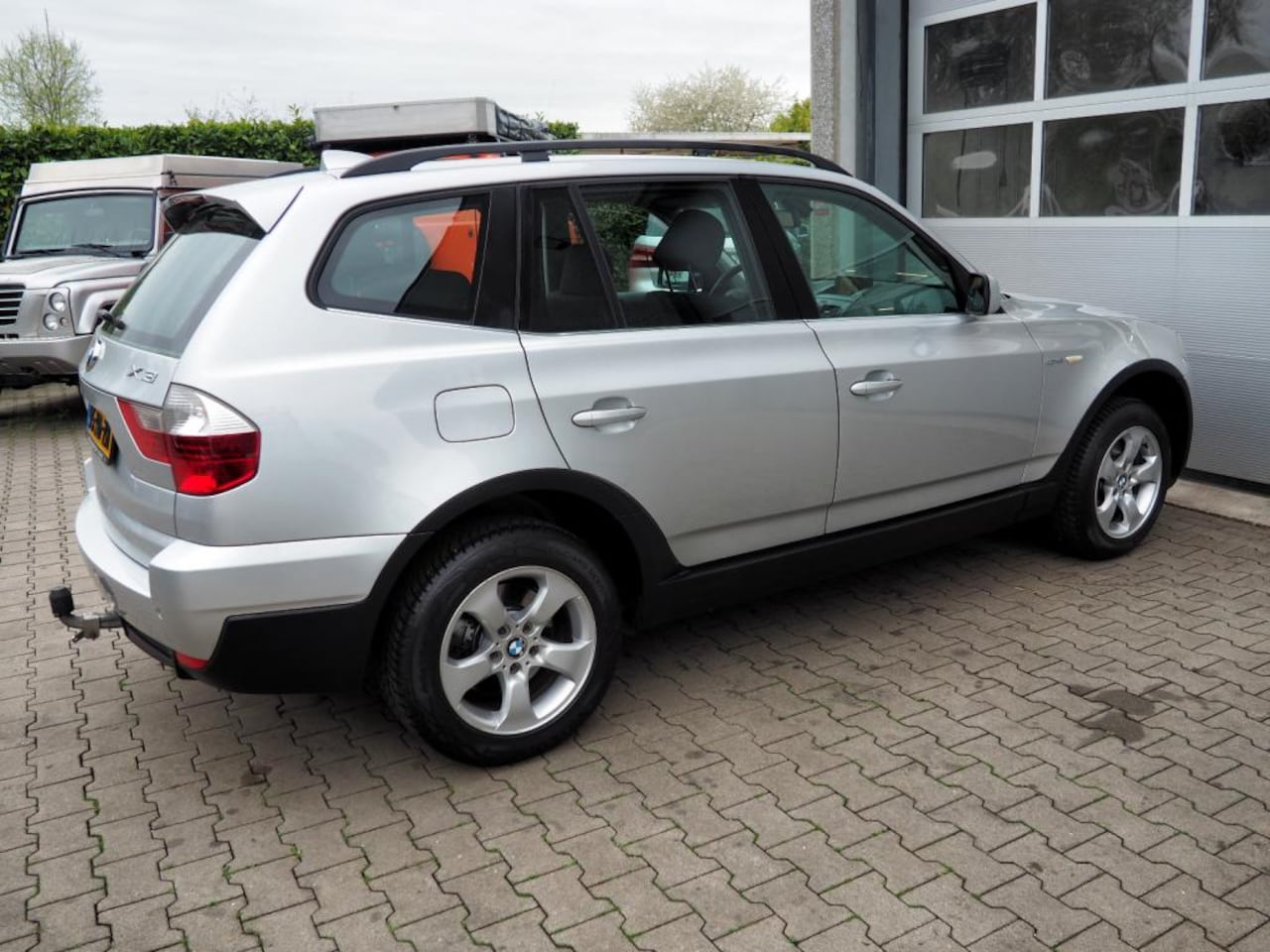BMW X3 - 2.5SI Executive AUTOM. CLIMA CRUISE NAVI PARKEER S.