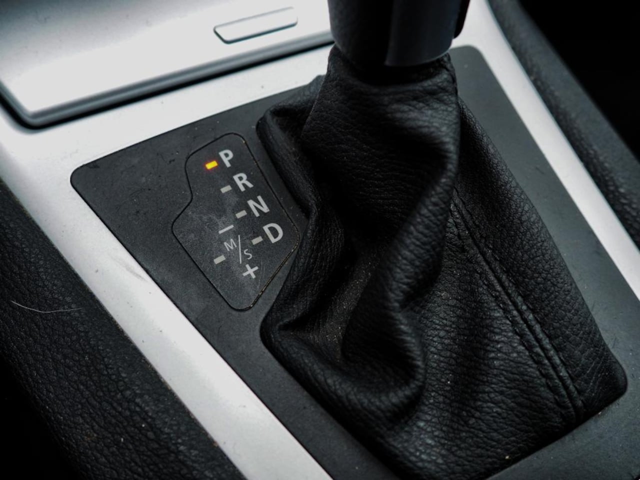 BMW X3 - 2.5SI Executive AUTOM. CLIMA CRUISE NAVI PARKEER S.