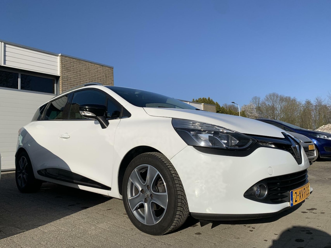 Renault Clio Estate - 1.5 dCi ECO Night&Day Navi Airco Cruise control Elektrische pakket - AutoWereld.nl
