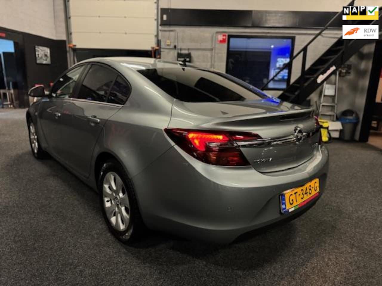 Opel Insignia - 1.6 T Edition 1.6 T Edition - AutoWereld.nl
