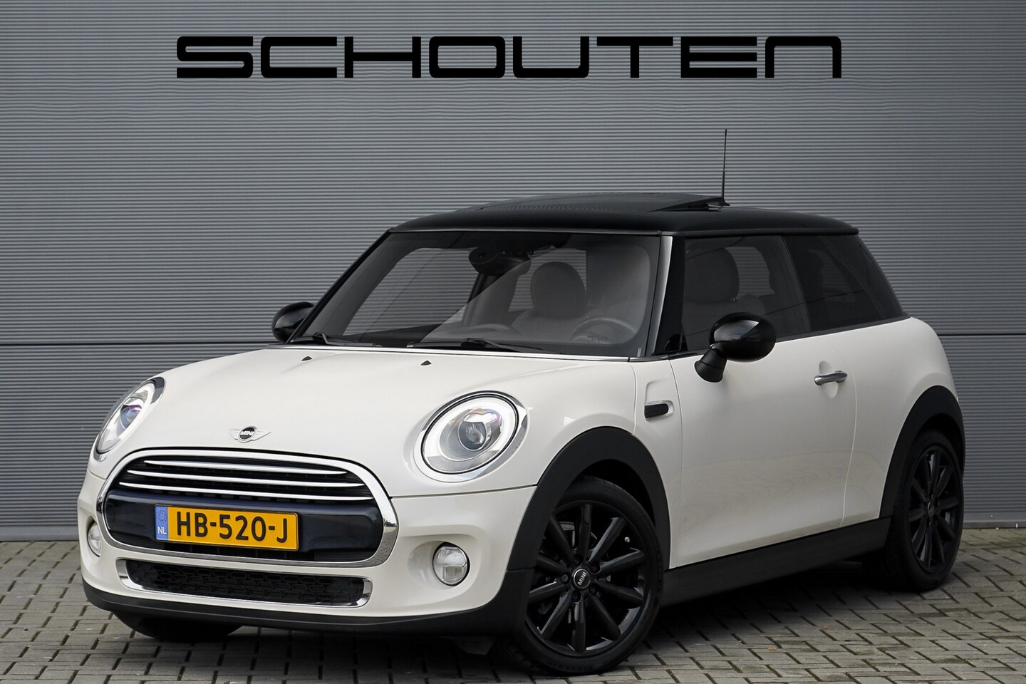 MINI Cooper - Mini 1.5 Pano Trekhaak Navi Sportstoel NL Auto - AutoWereld.nl
