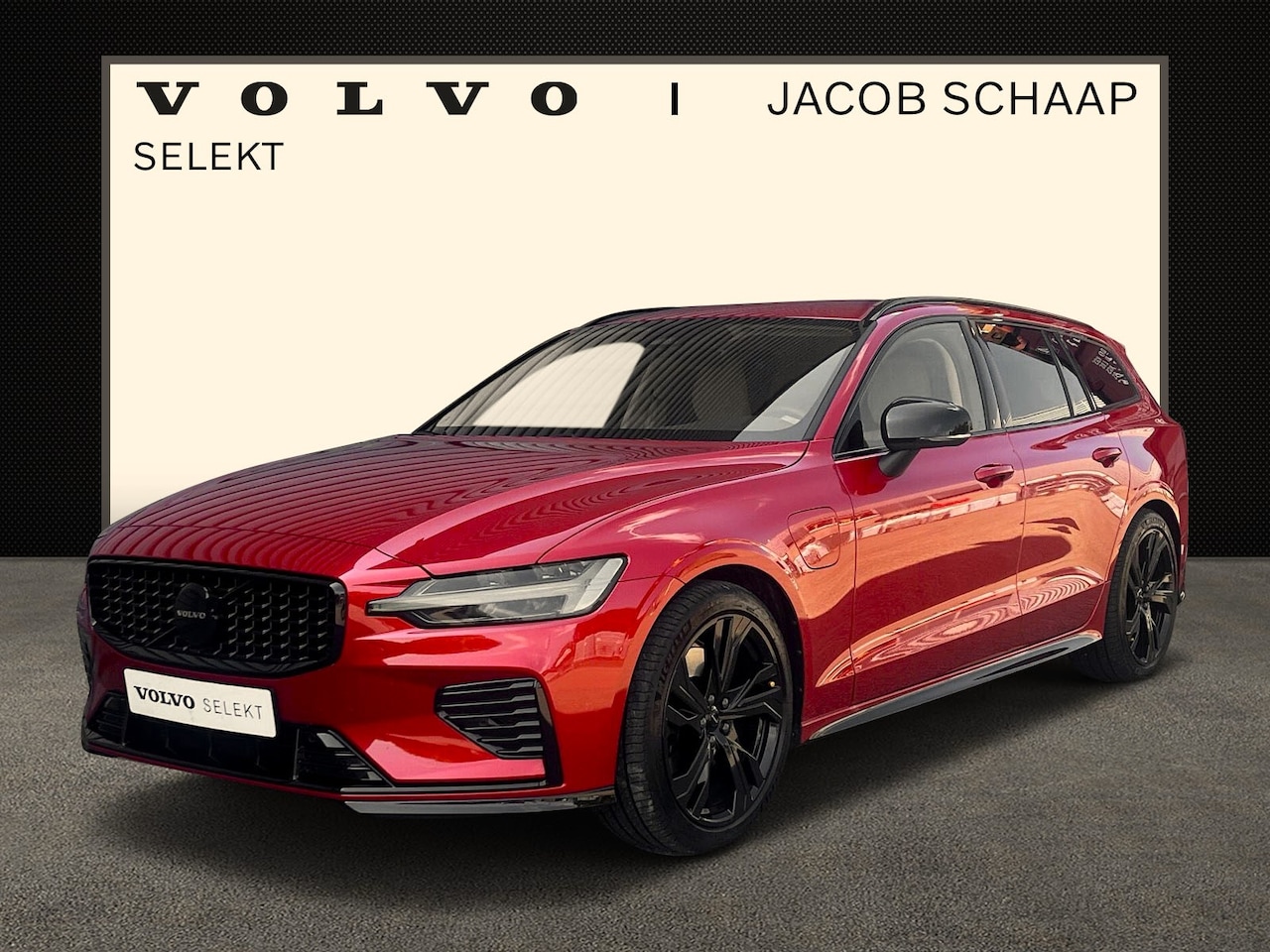 Volvo V60 - 2.0 T6 Plug-in hybrid AWD Plus Dark / Custom made Black Sheep uitvoering / - AutoWereld.nl