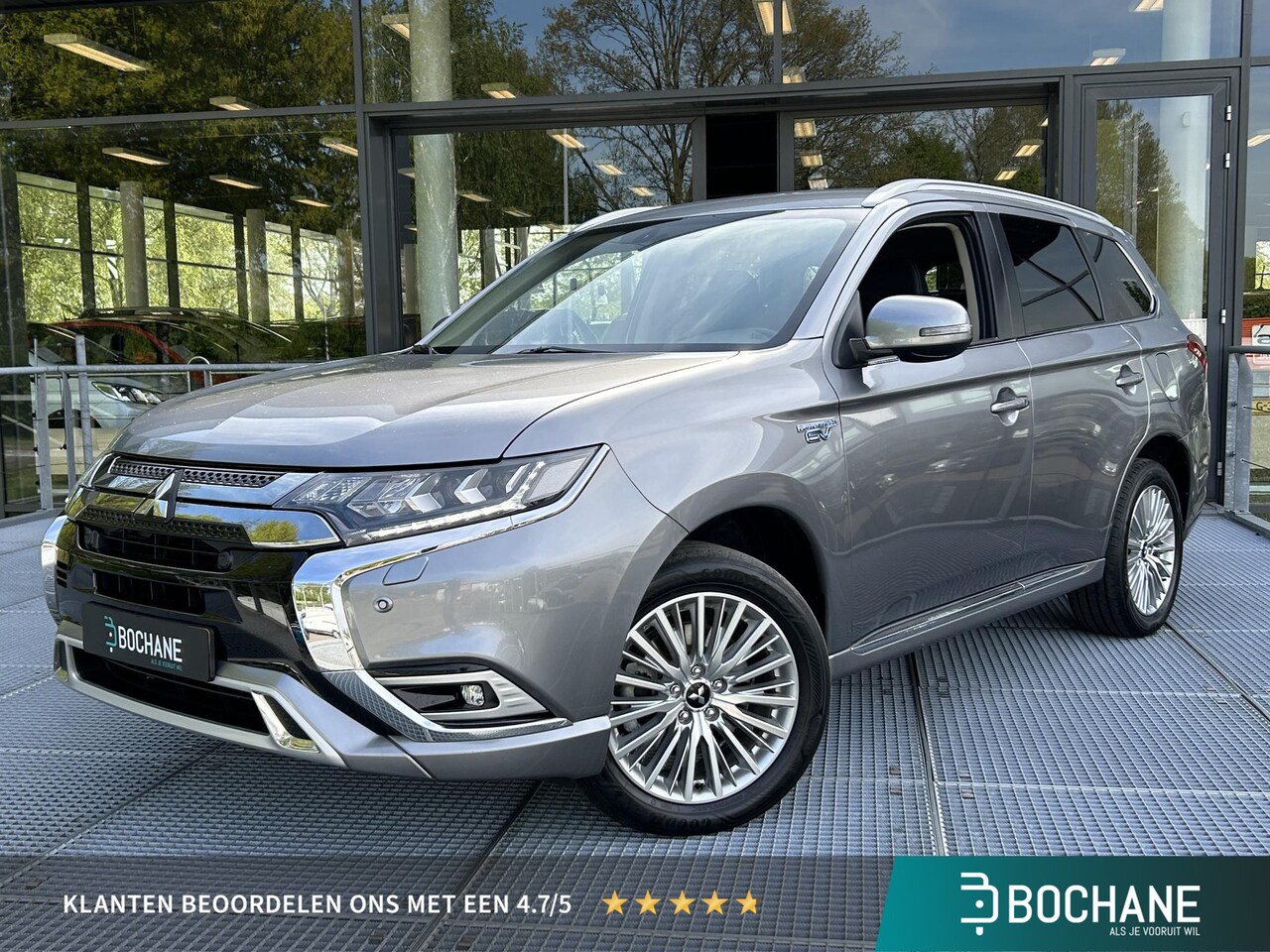 Mitsubishi Outlander - 2.4 PHEV Intense | Cruise Control | Carplay | Trekhaak | FABRIEKSGARANTIE TOT 04-2027! - AutoWereld.nl