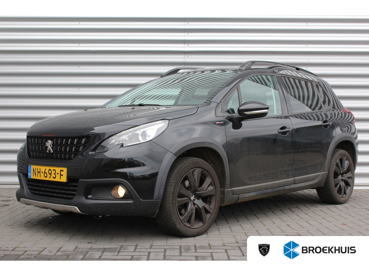 Peugeot 2008 - 1.2 PURETECH 110PK GT-LINE / NAVI / LEDER / CLIMA / LED / PDC / 17" LMV / CAMERA / PANO. D - AutoWereld.nl