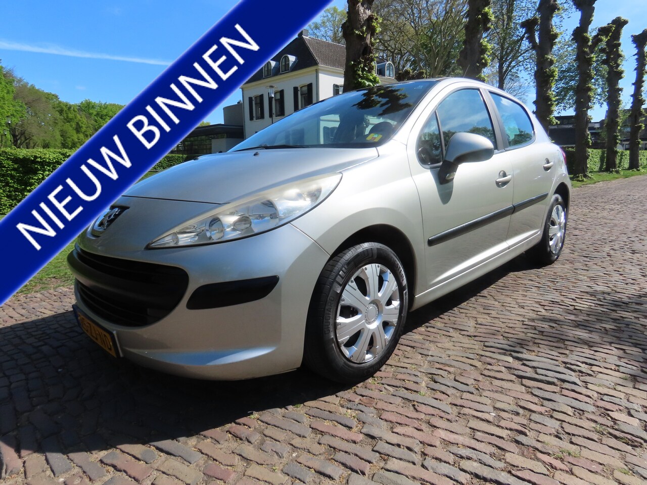 Peugeot 207 - 1.4 Cool 'n Blue Airco Cruisecontrol 5 drs Trekhaak - AutoWereld.nl