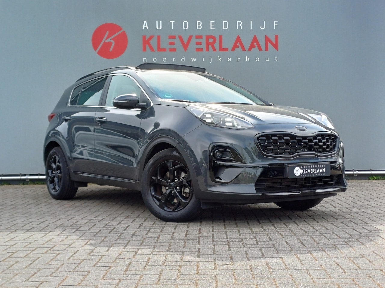 Kia Sportage - 1.6 T-GDI Black Edition | AUTOMAAT | NAVI | CAMERA | APPLE CARPLAY/ ANDROID AUTO | - AutoWereld.nl