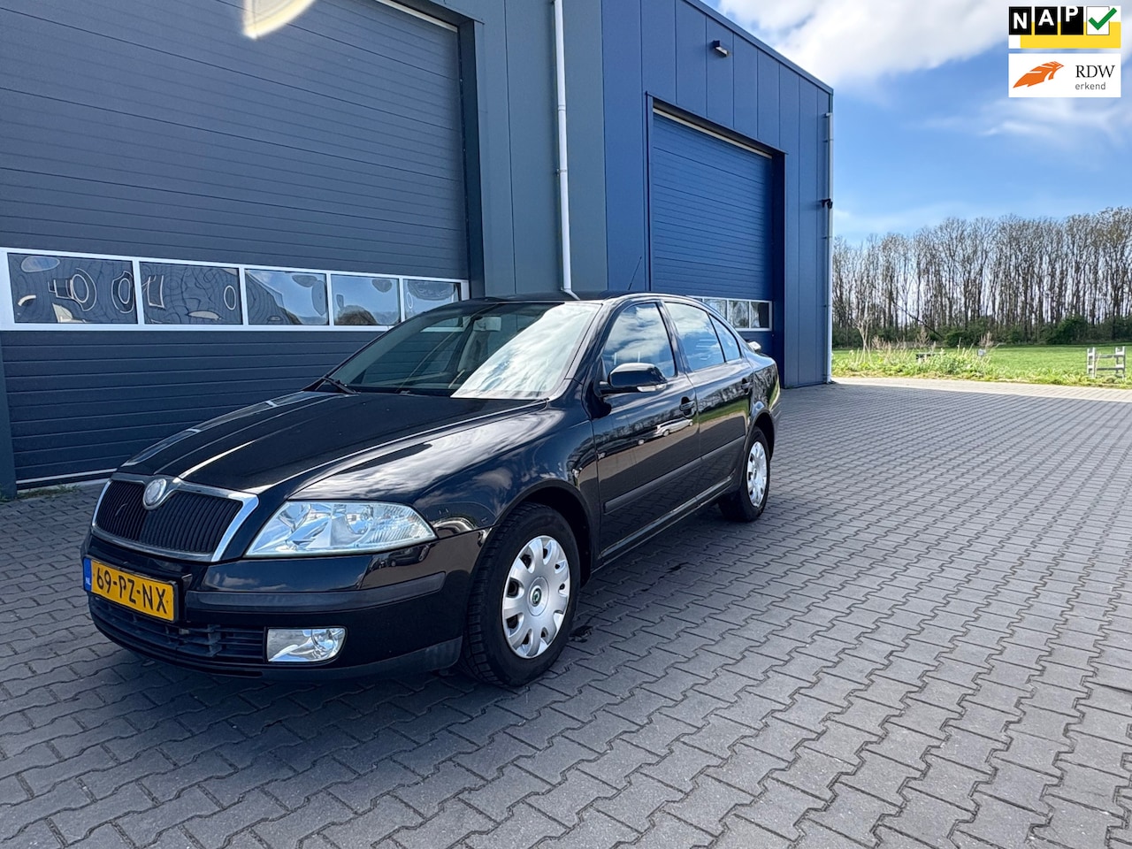 Skoda Octavia - 1.9 TDI Ambiente Automaat 1ste eigenaar auto!!! - AutoWereld.nl