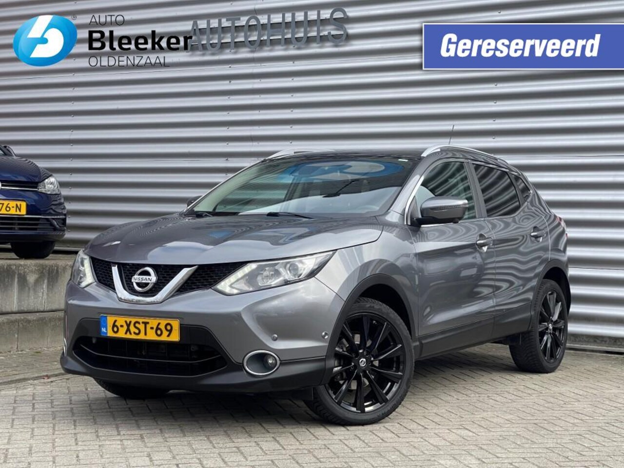 Nissan Qashqai - 1.2 Tekna Leder 360 Camera Stoelverwarming Navi Clima - AutoWereld.nl