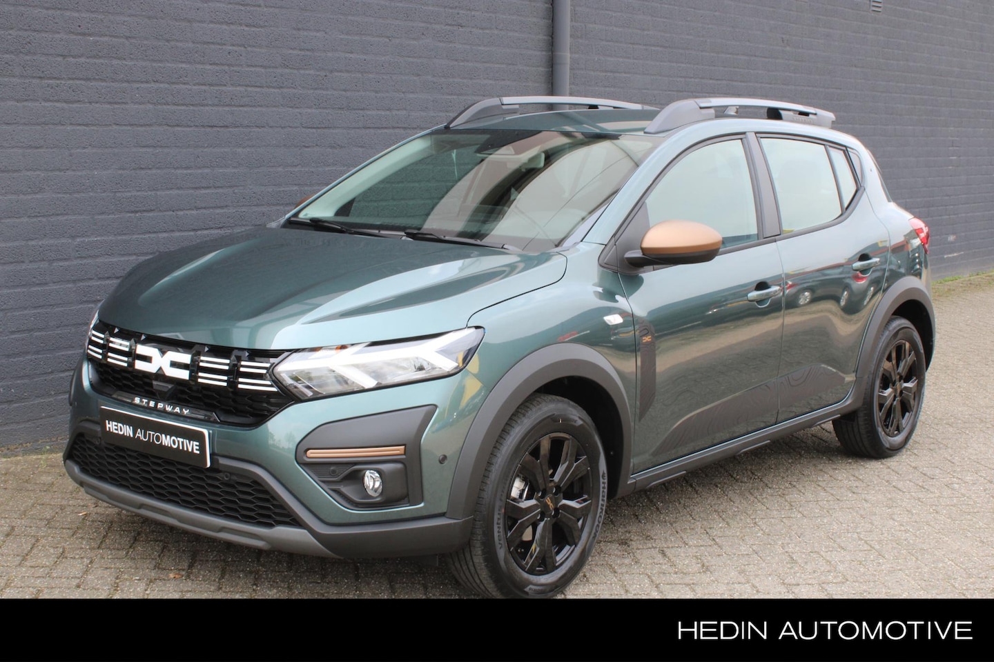 Dacia Sandero Stepway - 1.1 TCe 110 Extreme Nieuwe auto - AutoWereld.nl