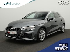Audi A3 Sportback - 40 TFSI e 204PK Advanced S-line edition | Navigatie MMI Plus | Stoelverwarming | Parkeerse