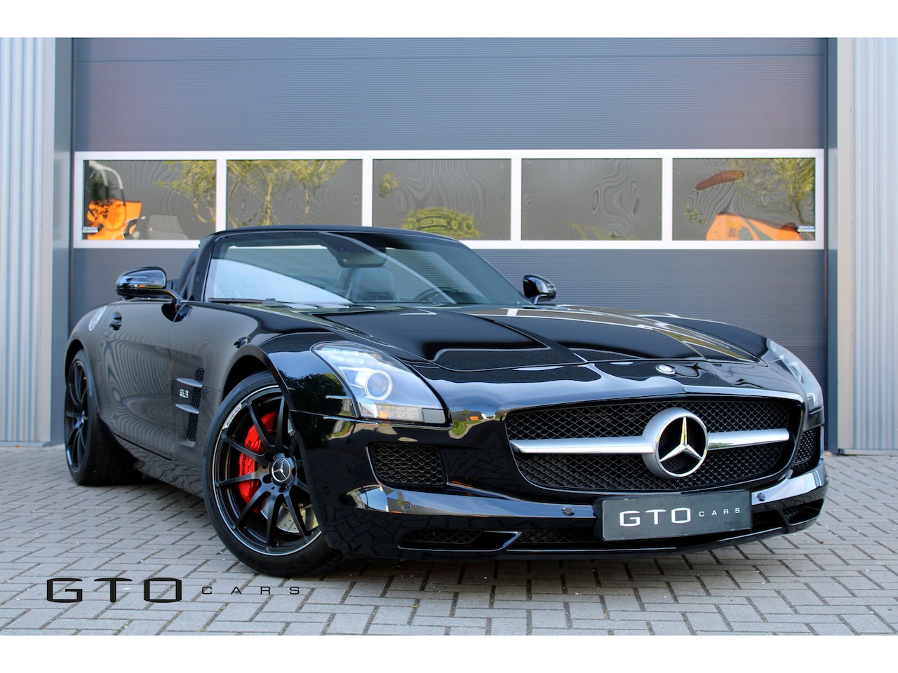 Mercedes-Benz SLS Roadster - 6.3 AMG B&O Surround Sound / Camera / Dealer onderhouden / - AutoWereld.nl