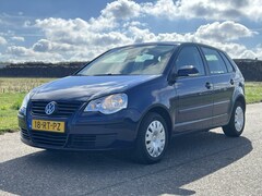 Volkswagen Polo - 1.4-16V Comfortline|NAVI|AIRCO|CAMERA|TREKHK