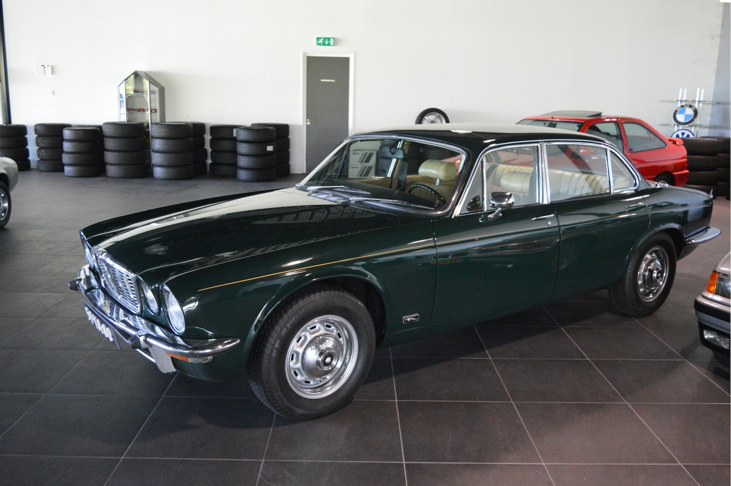 Jaguar XJ - 3.4 Automaat leer nette staat !! - AutoWereld.nl