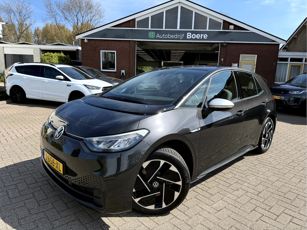 Volkswagen ID.3 - First 58 kWh App Connect, DAB - AutoWereld.nl