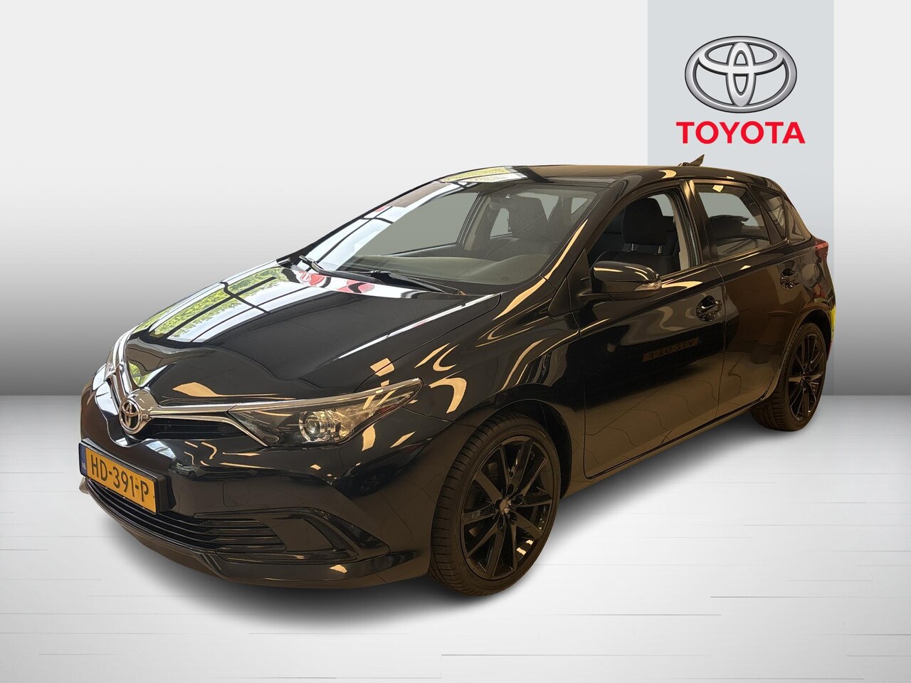Toyota Auris - 1.3 COMFORT BIJNA 2016.2e EIGENARESSE UNIEK : 60.000 KM ! 18 INCH VELGEN.FABRIEKSGARANTIE - AutoWereld.nl