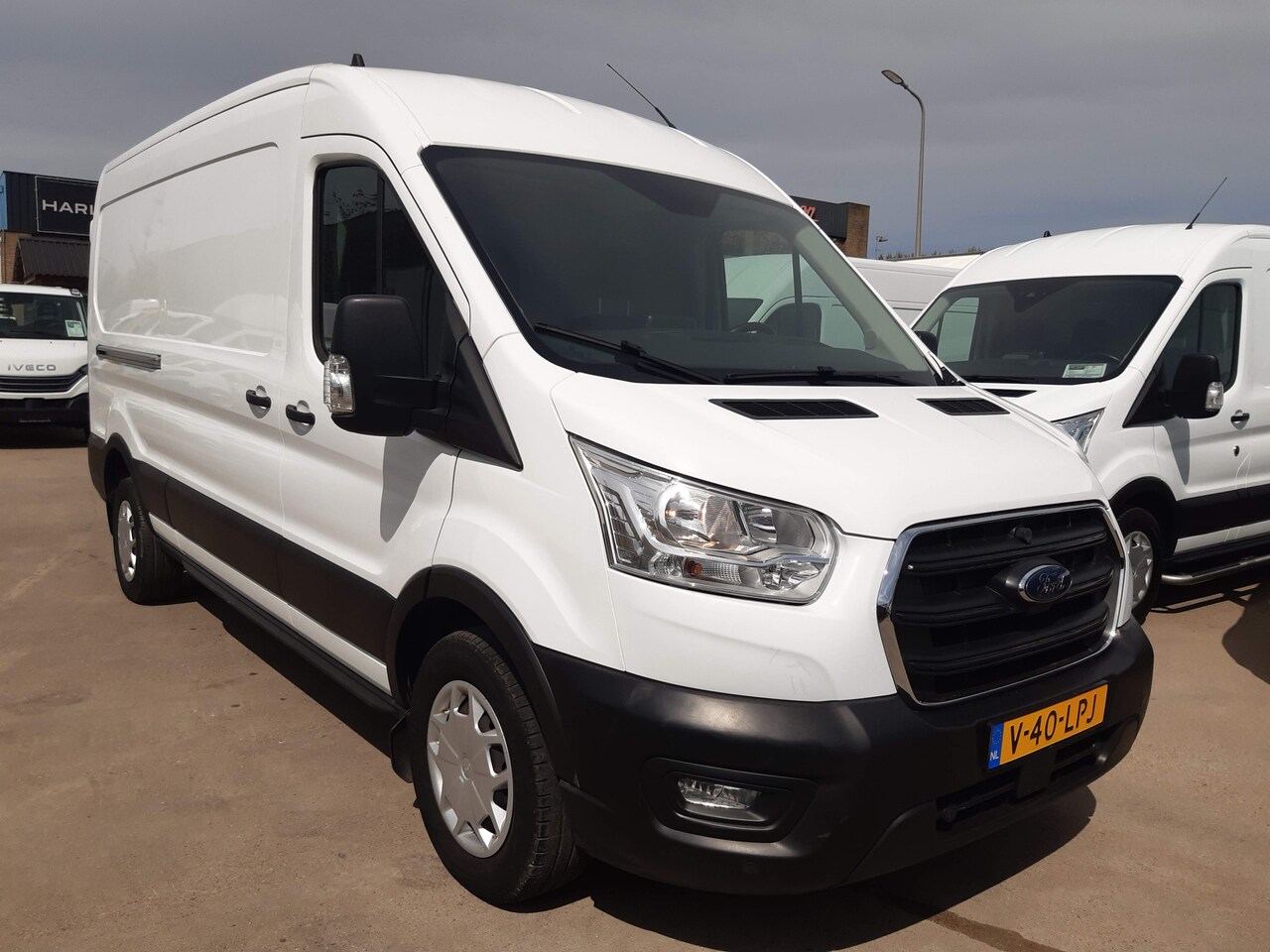 Ford Transit - Facelift model 350 2.0 TDCI L3H2 Trend 130Pk Airco Cruisecontrol - AutoWereld.nl