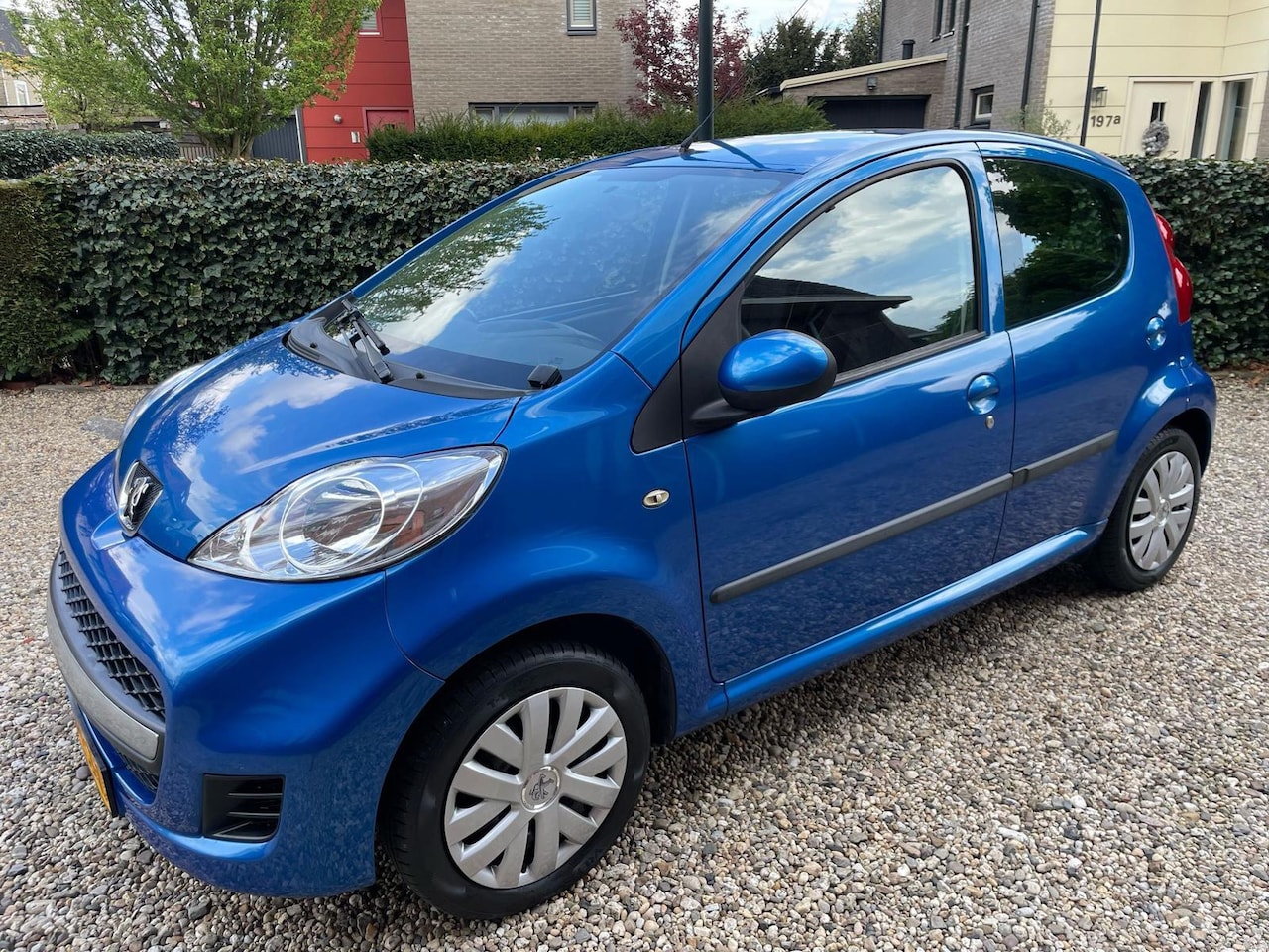 Peugeot 107 - 1.0-12V Sublime 1.0-12V Sublime - AutoWereld.nl