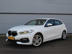 BMW 1-serie - 118i Executive Edition automaat | Navi | Carplay | Clima | Led | Cruise | Komt binnenkort