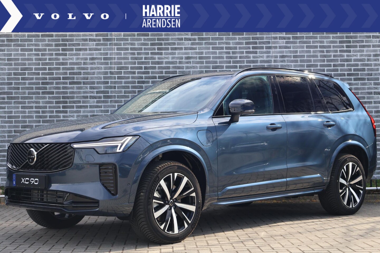 Volvo XC90 - 2.0 T8 Plug-in hybrid AWD Plus Dark | Harman Kardon Audio | Head Up Display | Panorama dak - AutoWereld.nl