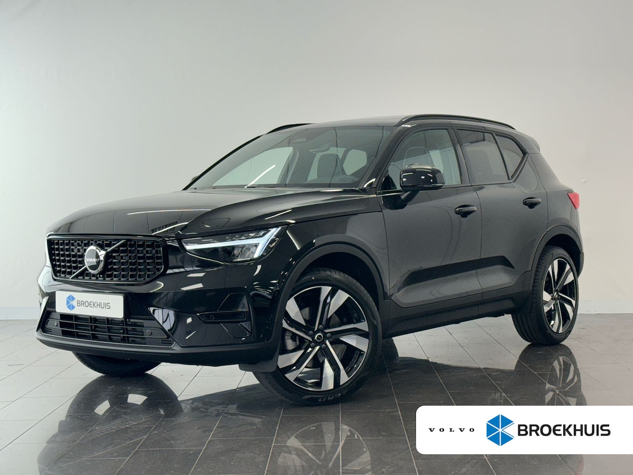 Volvo XC40 - B4 Plus Dark | Achteruitrijcamera | Apple Carplay/Android Auto|telefoonintegratie premium - AutoWereld.nl