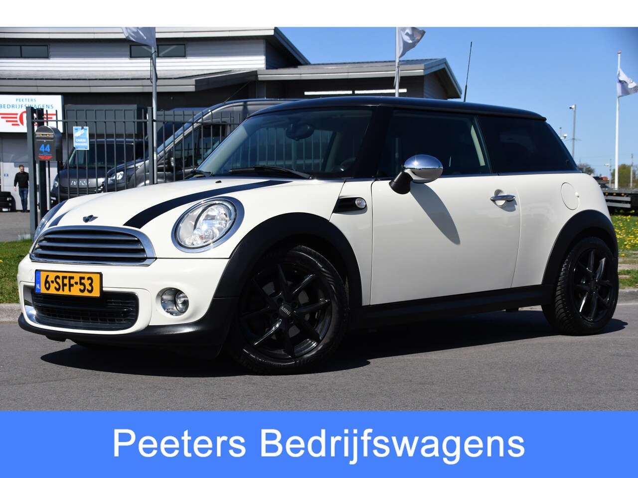 MINI One - Mini 1.6 Pepper Cruise, NAVI, Airco, 75PK, LM Velgen, Leder, Uniek! - AutoWereld.nl