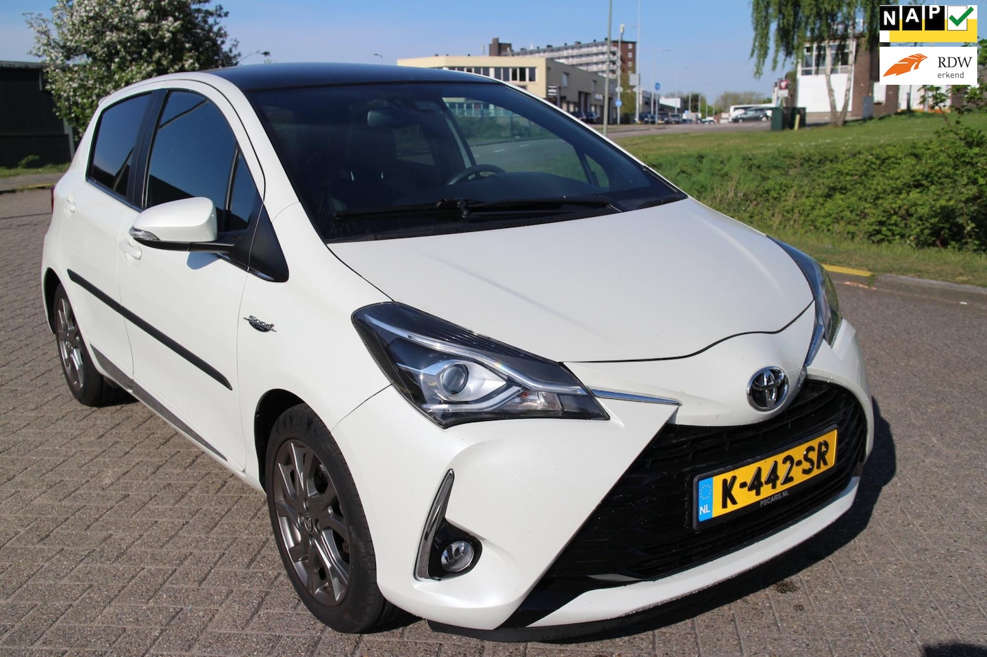 Toyota Yaris - 1.5 VVT-i Executive 1.5 VVT-i Executive - AutoWereld.nl