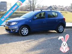 Dacia Sandero - 0.9 TCe Lauréate - Airco Tweede Paasdag open van 10:00- Tot 16:00 uur
