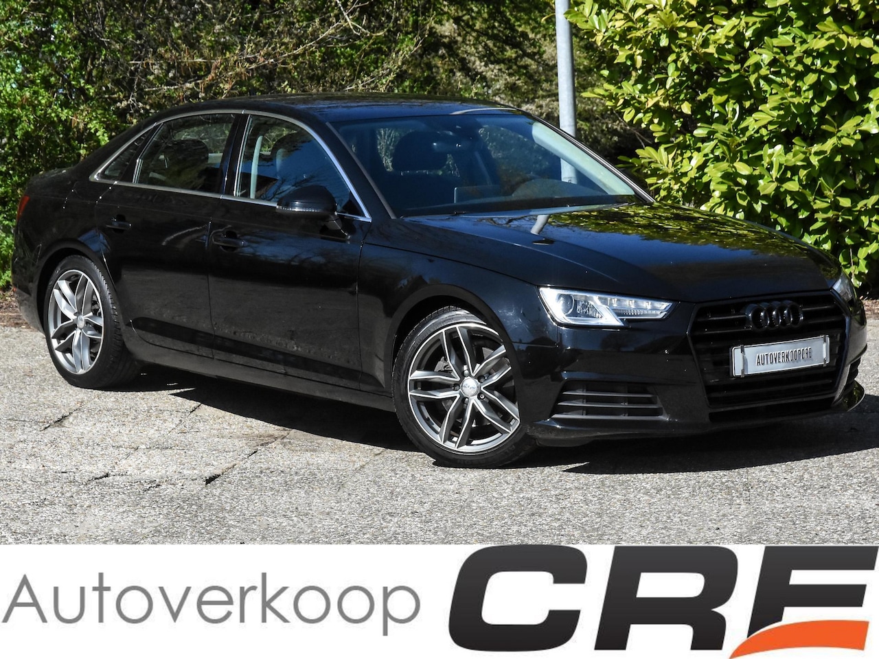 Audi A4 Limousine - 2.0 TDI ultra Pro Line automaat / digitaal dashboard / 3-zone airconditioning / cruise con - AutoWereld.nl
