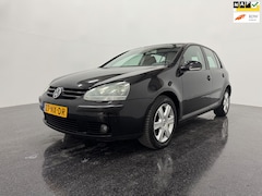 Volkswagen Golf - 1.6 FSI Trendline