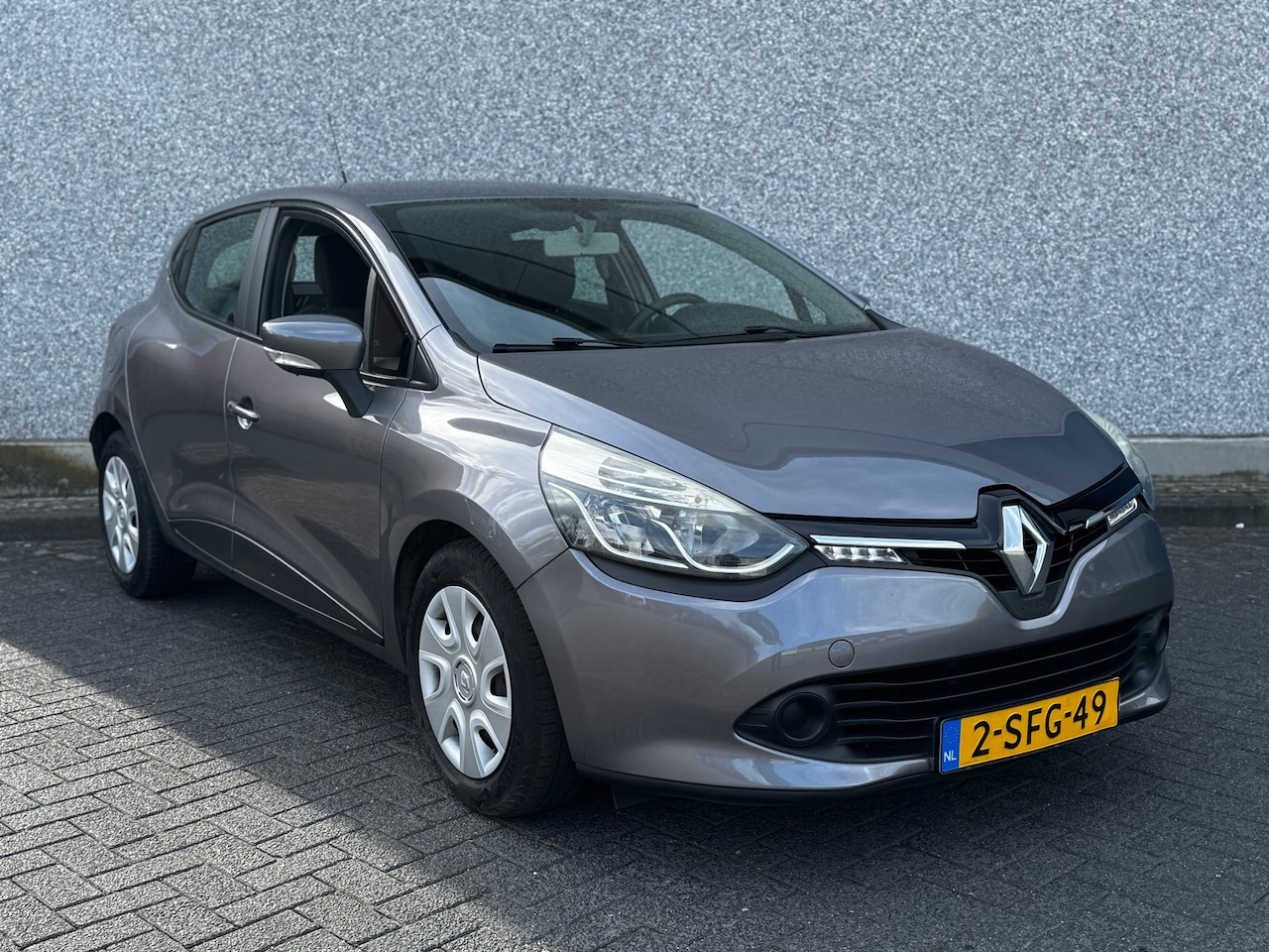 Renault Clio - 0.9 TCe Expression-Airco-Cruise-Navi-Nap - AutoWereld.nl
