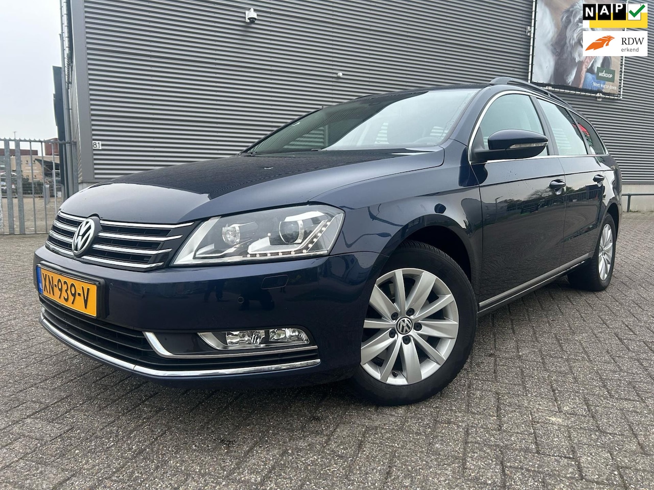 Volkswagen Passat Variant - 1.4 TSI Highline BlueMotion Nieuwe APK+Dealer Onderhouden+Bi Xenon - AutoWereld.nl