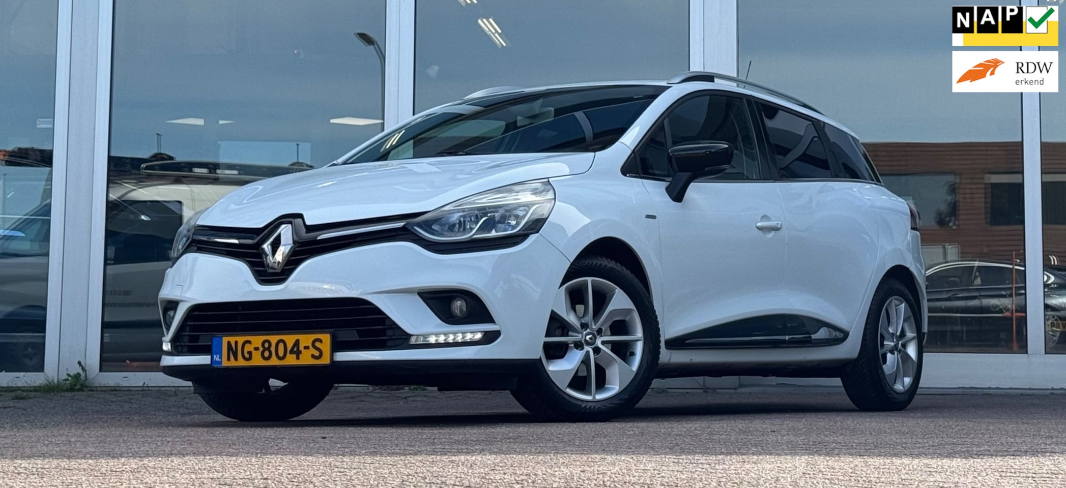 Renault Clio Estate - 0.9 TCe Limited 100% Onderhouden Navi Mooi! - AutoWereld.nl