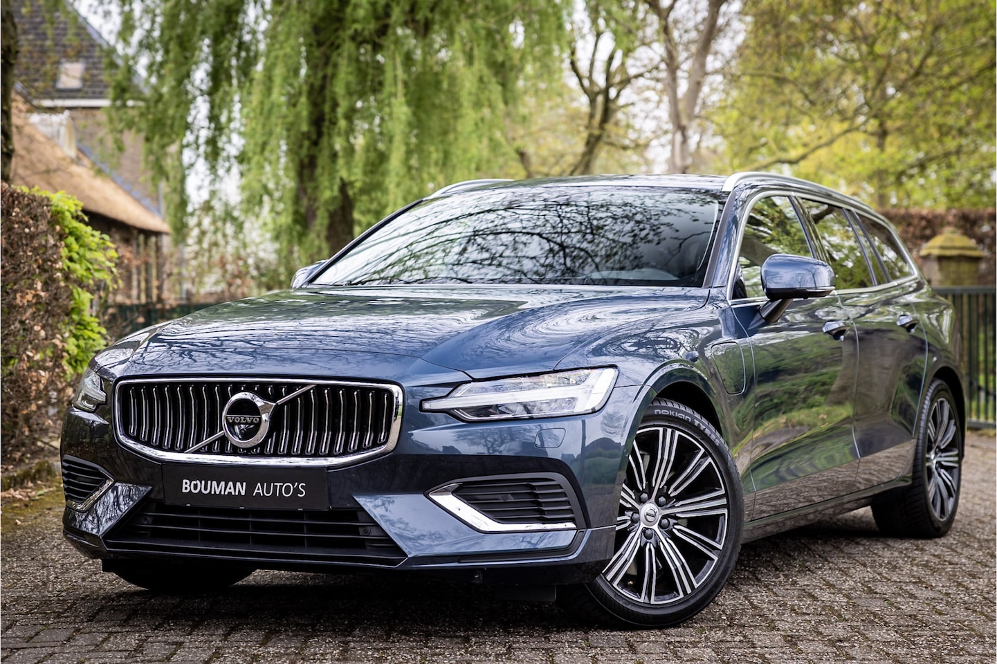 Volvo V60 - 2.0 T8 Recharge AWD Inscription Massage Bowers & Wilkings HUD Panorama - AutoWereld.nl