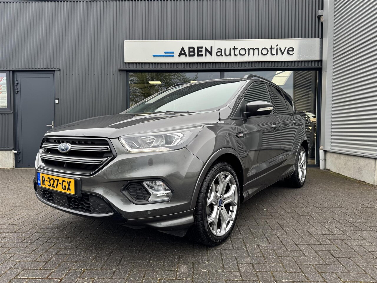 Ford Kuga - 1.5 EcoBoost ST-Line 1.5 EcoBoost 150PK ST-Line (19" LMV|ELEK A-KLEP|WINTERPACK|TREKHAAK) - AutoWereld.nl
