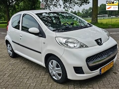Peugeot 107 - 1.0-12V XS airco cv op afs elektrische ramen