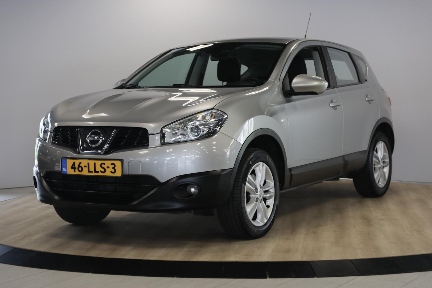 Nissan Qashqai - 1.6 Acenta Climate Cruise | Trekhaak | Nieuwe APK - AutoWereld.nl