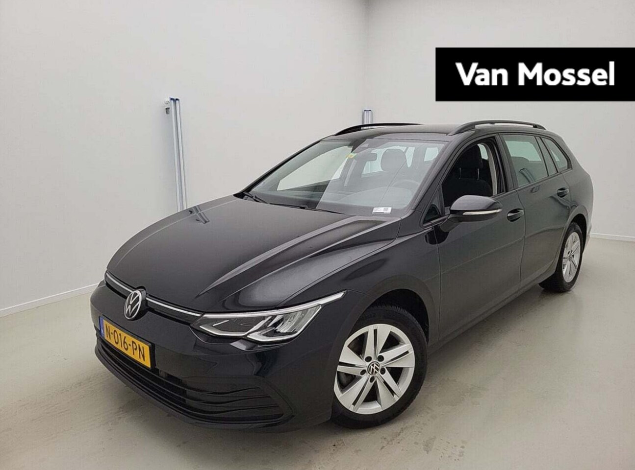 Volkswagen Golf Variant - 1.0 eTSI Life 110 PK | Automaat | Airco | Navigatie  | Adaptieve Cruise Control | Lane Ass - AutoWereld.nl