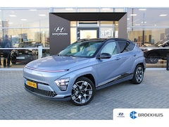 Hyundai Kona Electric - Premium Sky 65.4 kWh Leder| Panorama dak| grote accu| Als nieuw | Achterruitverwarming | A