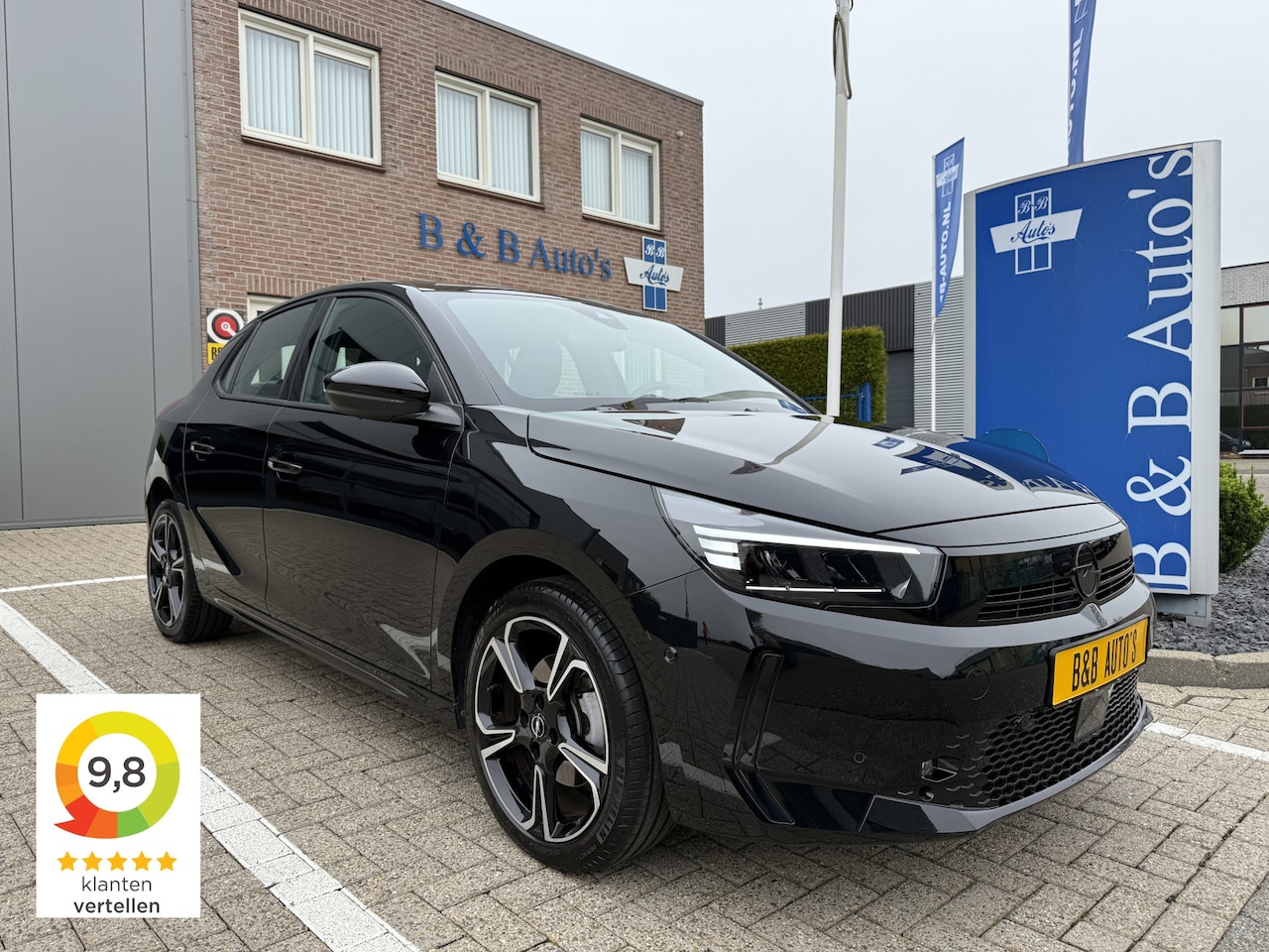 Opel Corsa - 1.2 100pk Ultimate l PANO-DAK l CAMERA l ECC l LED l NAVI l STOEL/STUUR-VERW. 12.000km - AutoWereld.nl