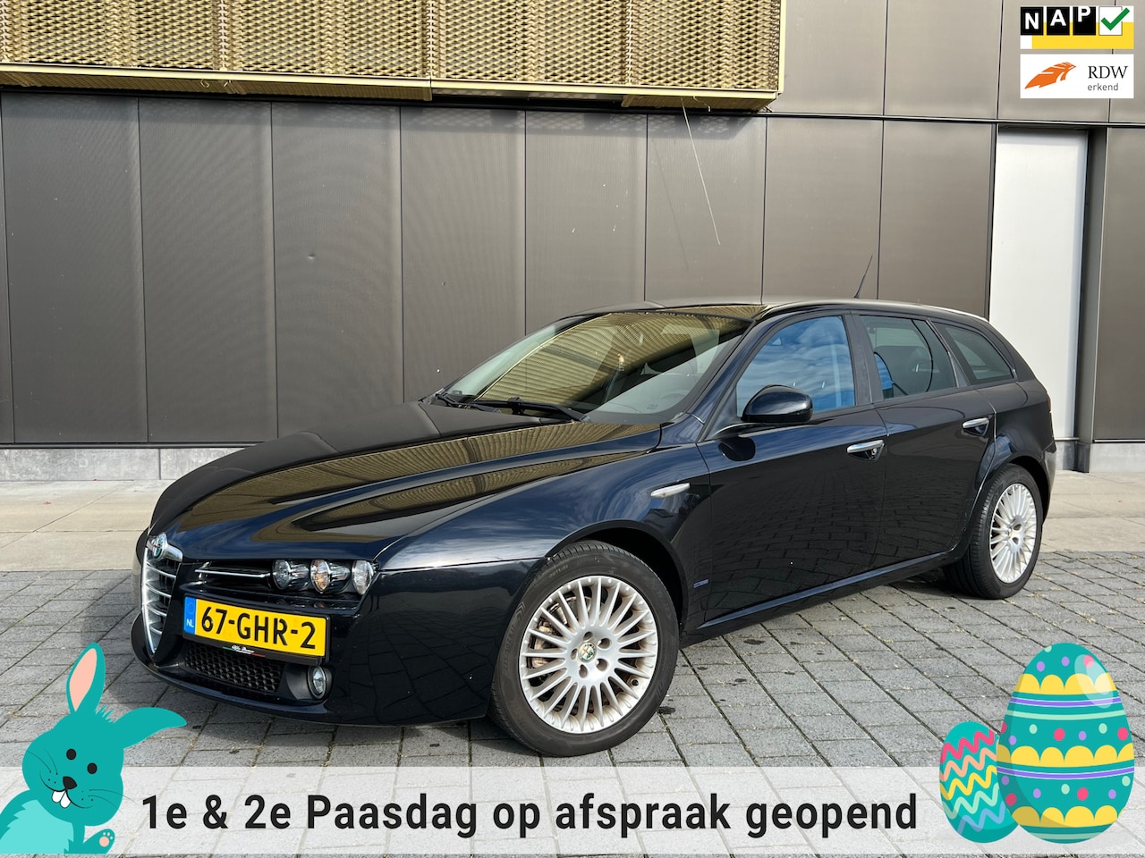 Alfa Romeo 159 - Sportw. 1.8 mpi Bus|Nwe APK|Navi|Leder|Stoelverw|Cruise|Climate|Carplay - AutoWereld.nl