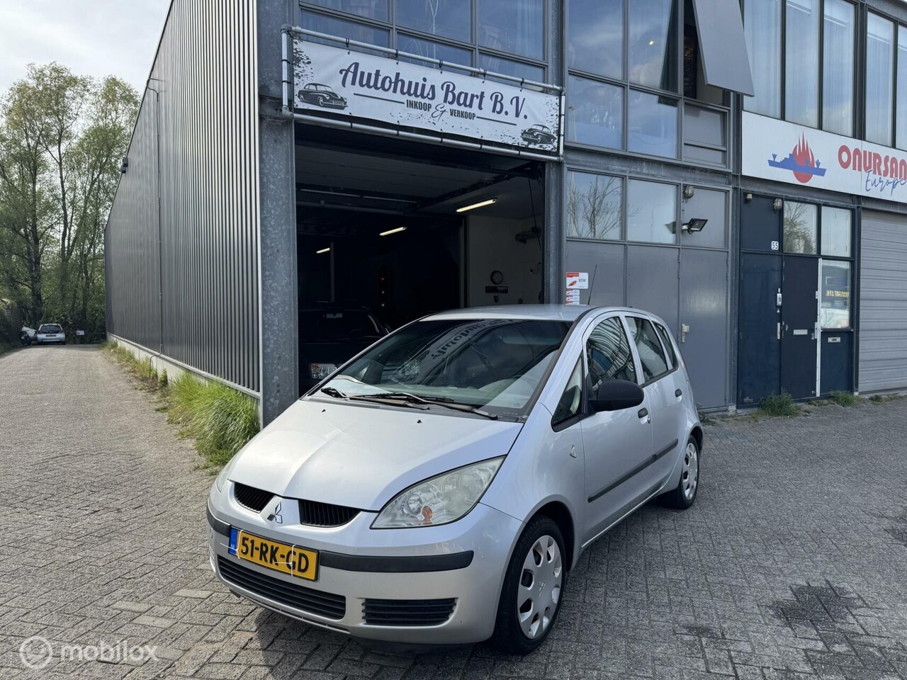 Mitsubishi Colt - 1.3 Inform Cool Pack Automaat! Nieuwe APK! NAP Logisch! - AutoWereld.nl