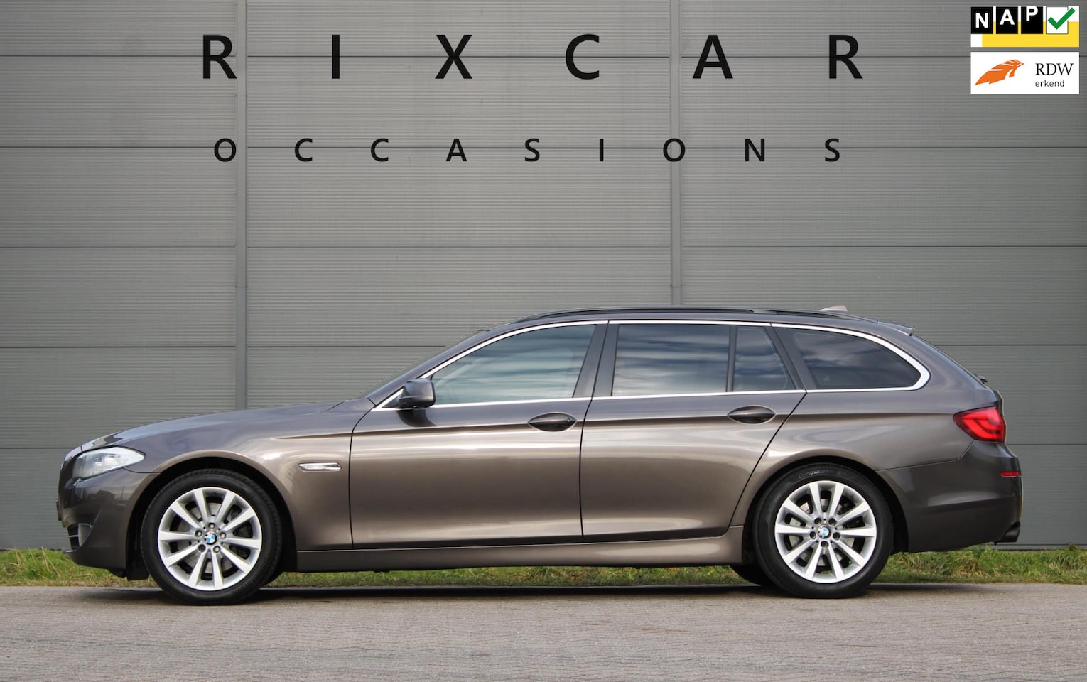BMW 5-serie Touring - 530i High Executive Automaat 272PK Trekhaak - AutoWereld.nl