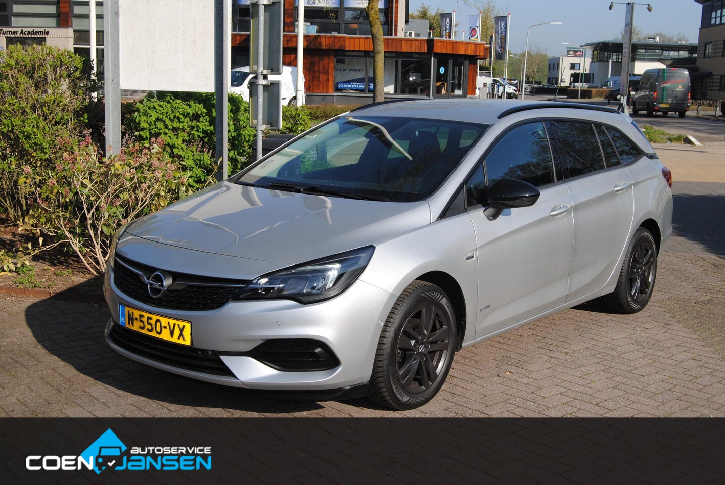Opel Astra Sports Tourer - 1.2 Design & Tech Navigatie, Telefoon, Parkeer sensoren - AutoWereld.nl