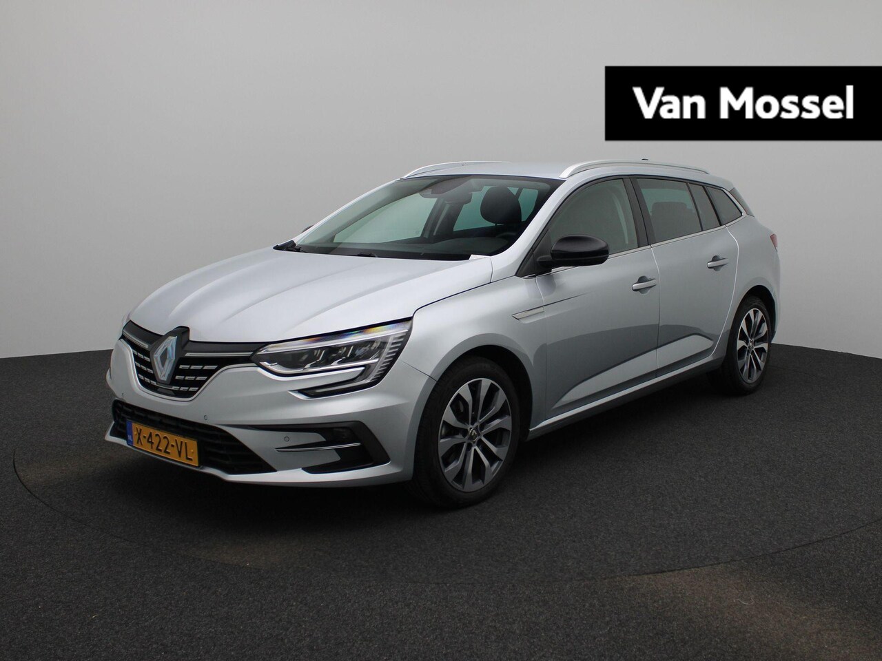 Renault Mégane Estate - 1.3 TCe 140 PK Techno Navigatie | Airco | Cruise Control | Parkeersensoren Voor en Achter - AutoWereld.nl