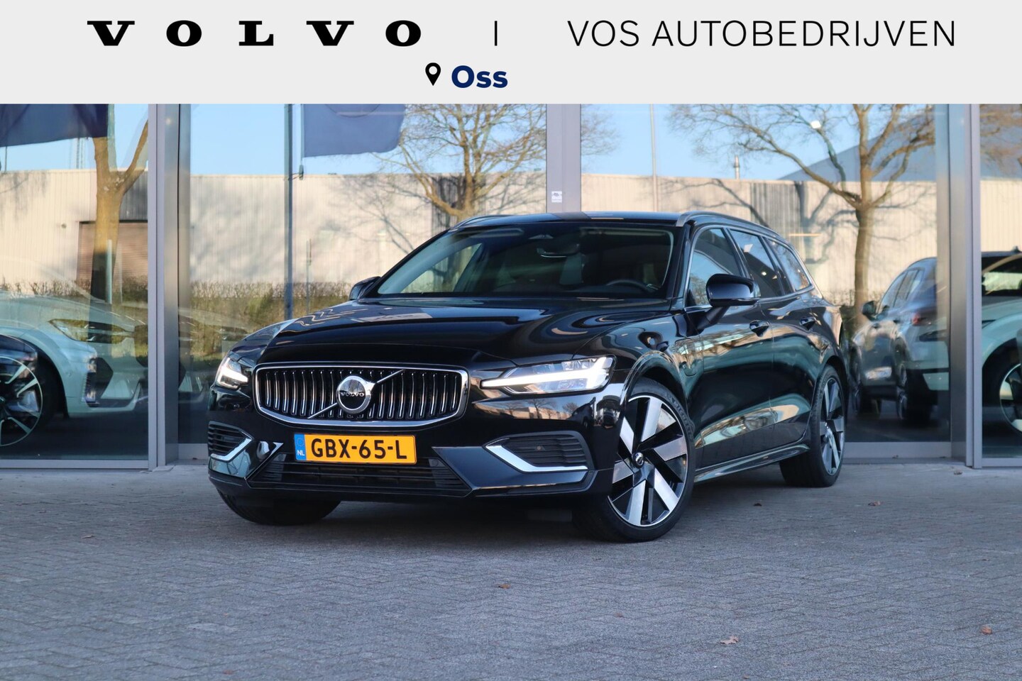 Volvo V60 - 2.0 T6 Plug-in hybrid AWD Essential Edition | Adaptive Cruise Control met Pilot Assist| Do - AutoWereld.nl