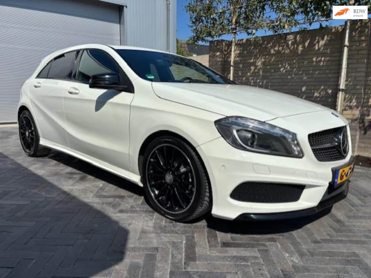 Mercedes-Benz A-klasse - 180 AMG Apple Car play - AutoWereld.nl