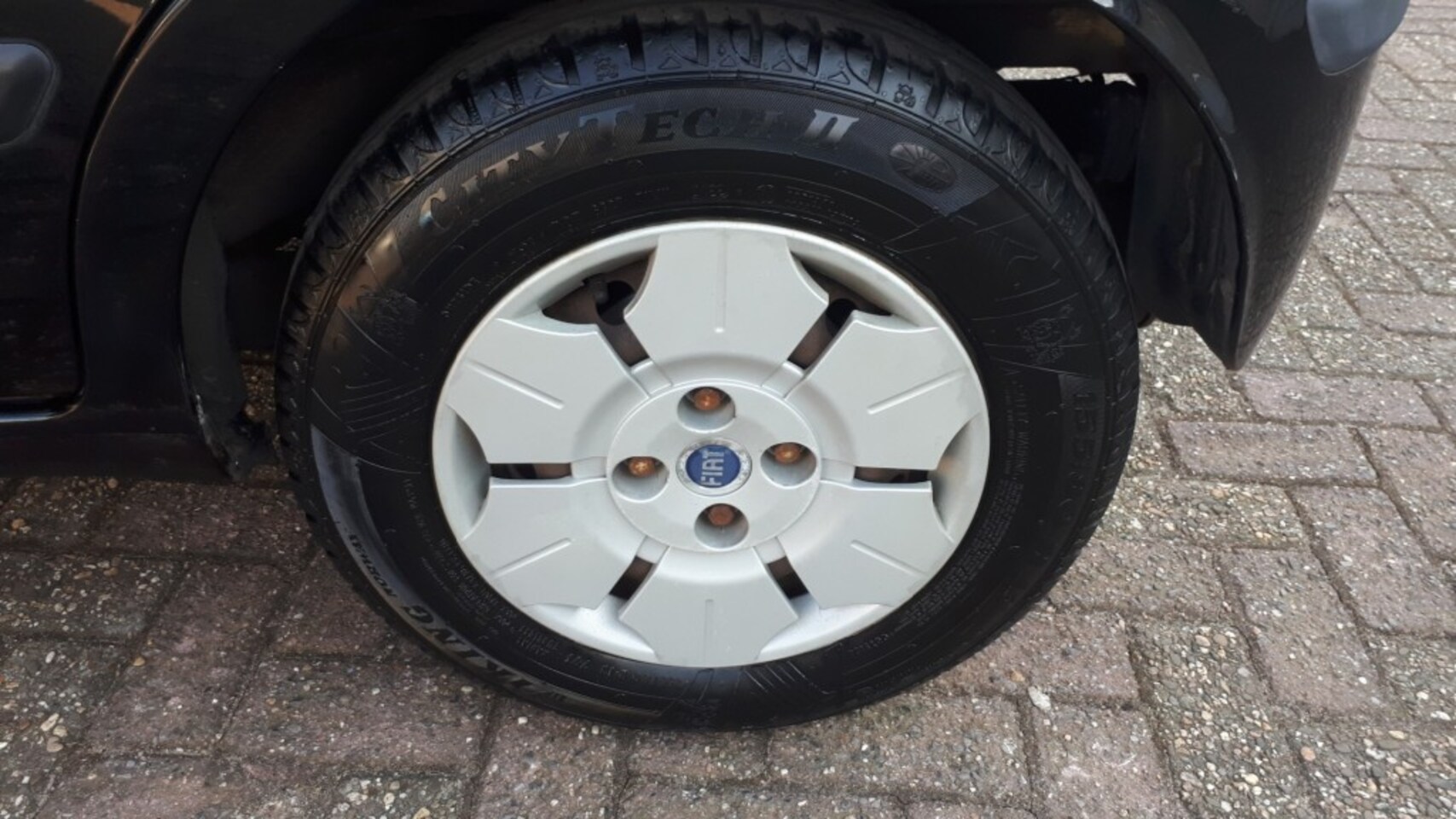 Fiat Panda - 1.1 Active RADIO-CD/STUURBEKR./CENTR.VERGR