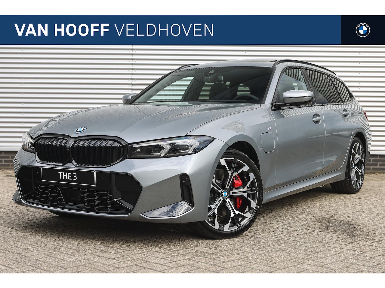 BMW 3-serie Touring - 330e High Executive M Sport Automaat / Panoramadak / Sportstoelen / Adaptieve LED / Parkin - AutoWereld.nl